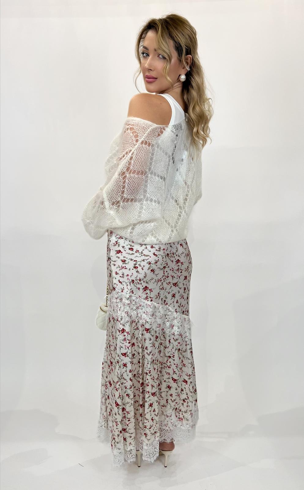 Red floral print satin maxi skirt - Image 3